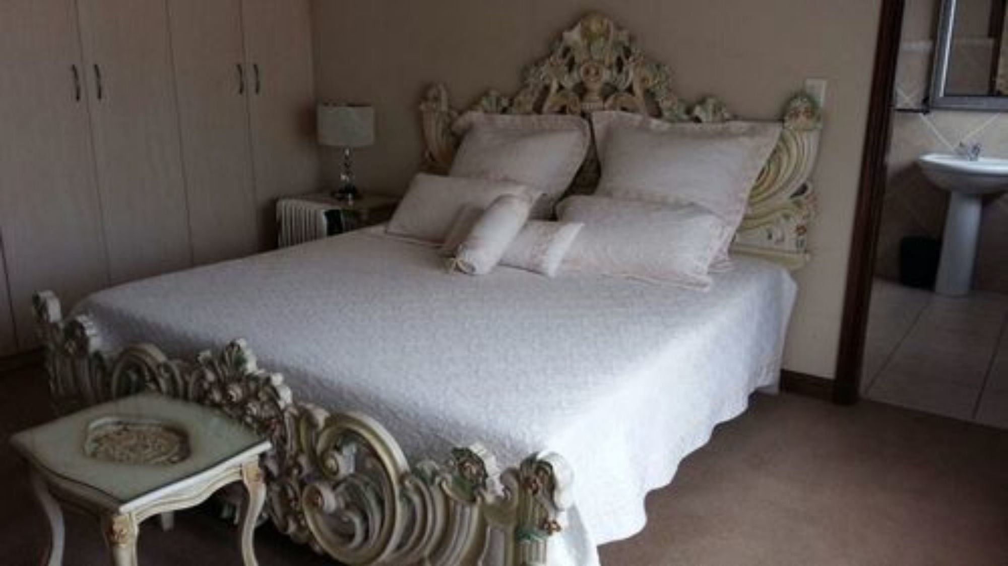 Budias Guest House Kempton Park Ngoại thất bức ảnh